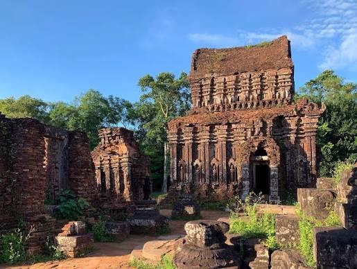 Central Vietnam Heritage Cycle Trip